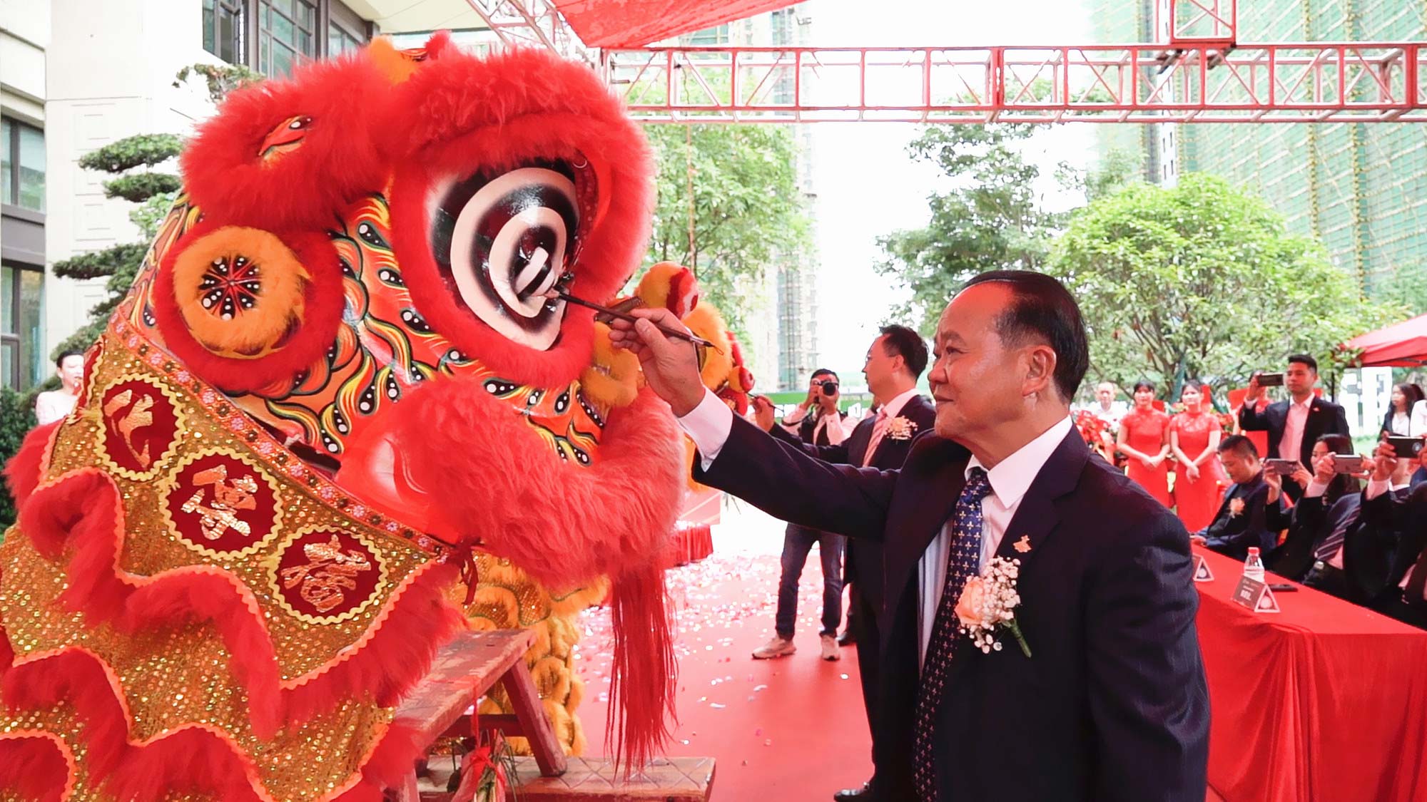 董事長點(diǎn)睛照片_.jpg